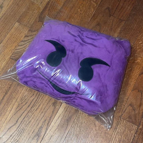 •EMOJI•NIB PURPLE DEVIL EMJOI CHARACTER PLUSHIE/PILLOW - Picture 2 of 4